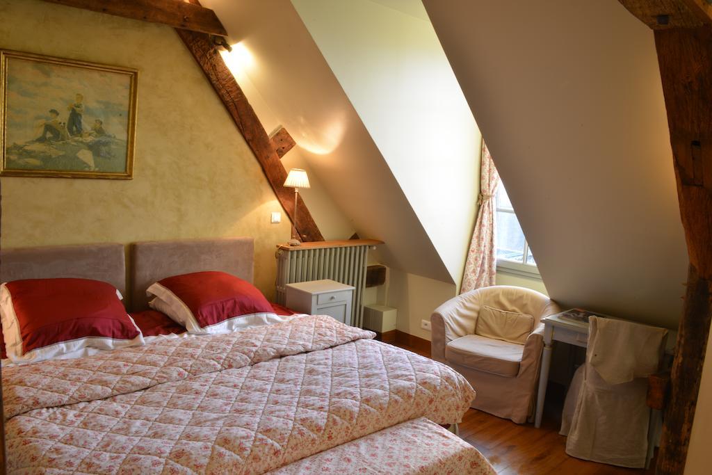 Bed & Breakfast Charmilles Des Cordeliers 3*